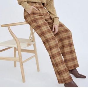 Aritzia Effortless Pants, High Waisted , Wide legged, US 6. Like New. Plaid.